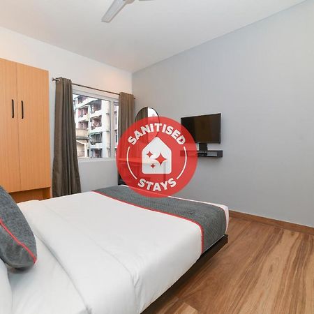 Vaccinated Staff- Oyo Townhouse 384 Nk Hotels Dispur 외부 사진
